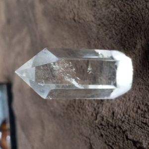 Quartz gemstone healing stone